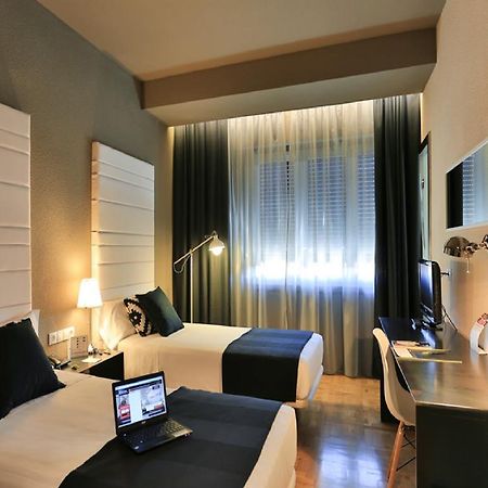 Habitus Hotel Leyre Pamplona Ngoại thất bức ảnh