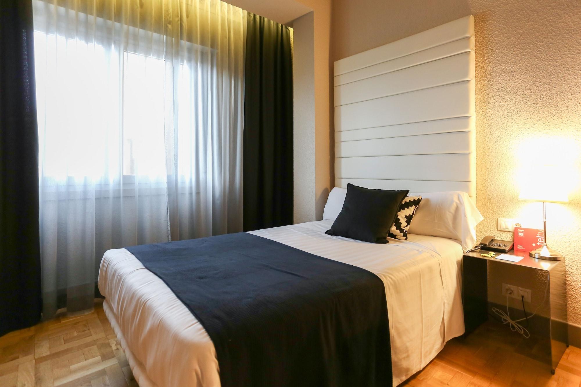 Habitus Hotel Leyre Pamplona Ngoại thất bức ảnh