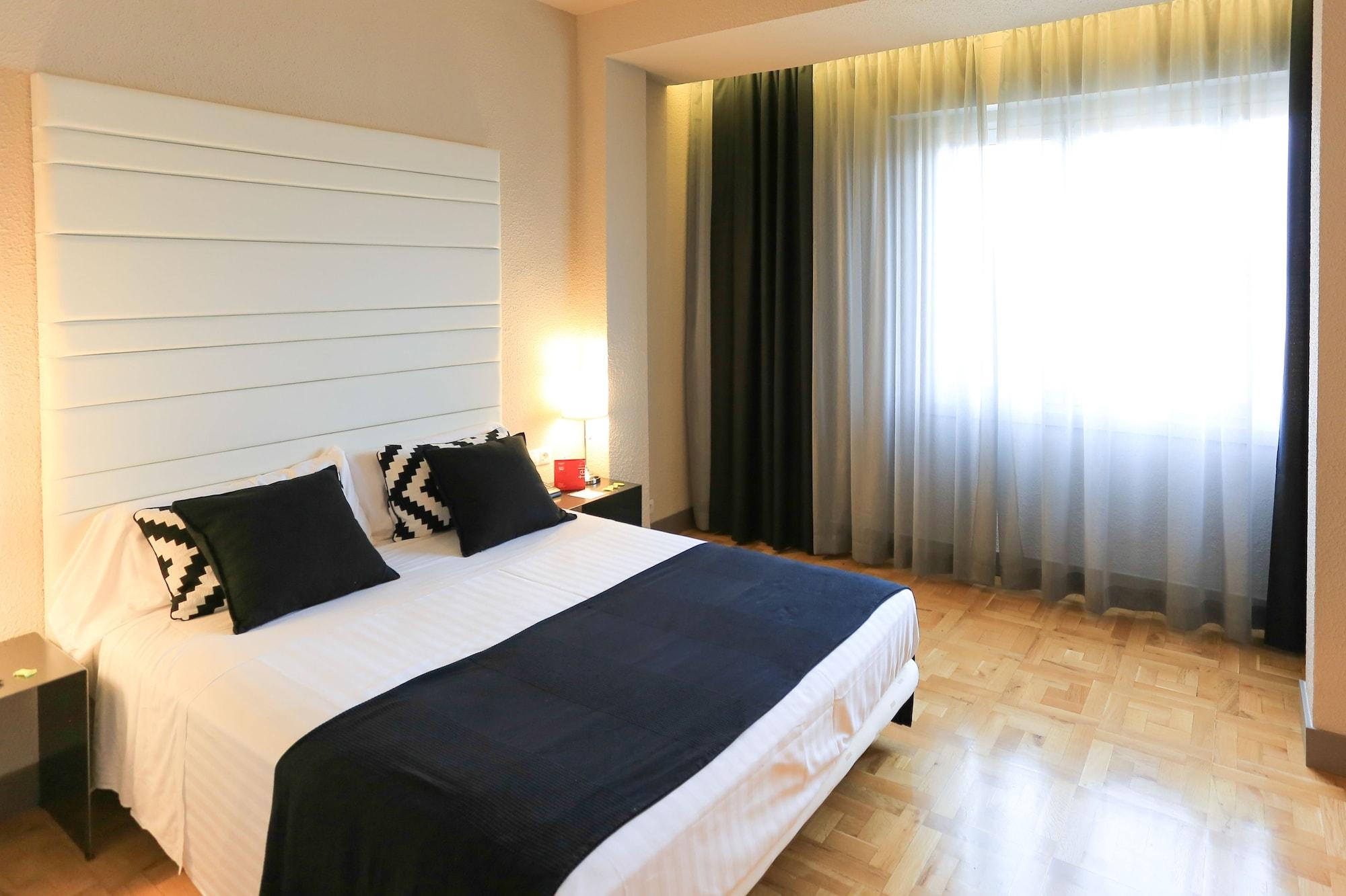 Habitus Hotel Leyre Pamplona Ngoại thất bức ảnh